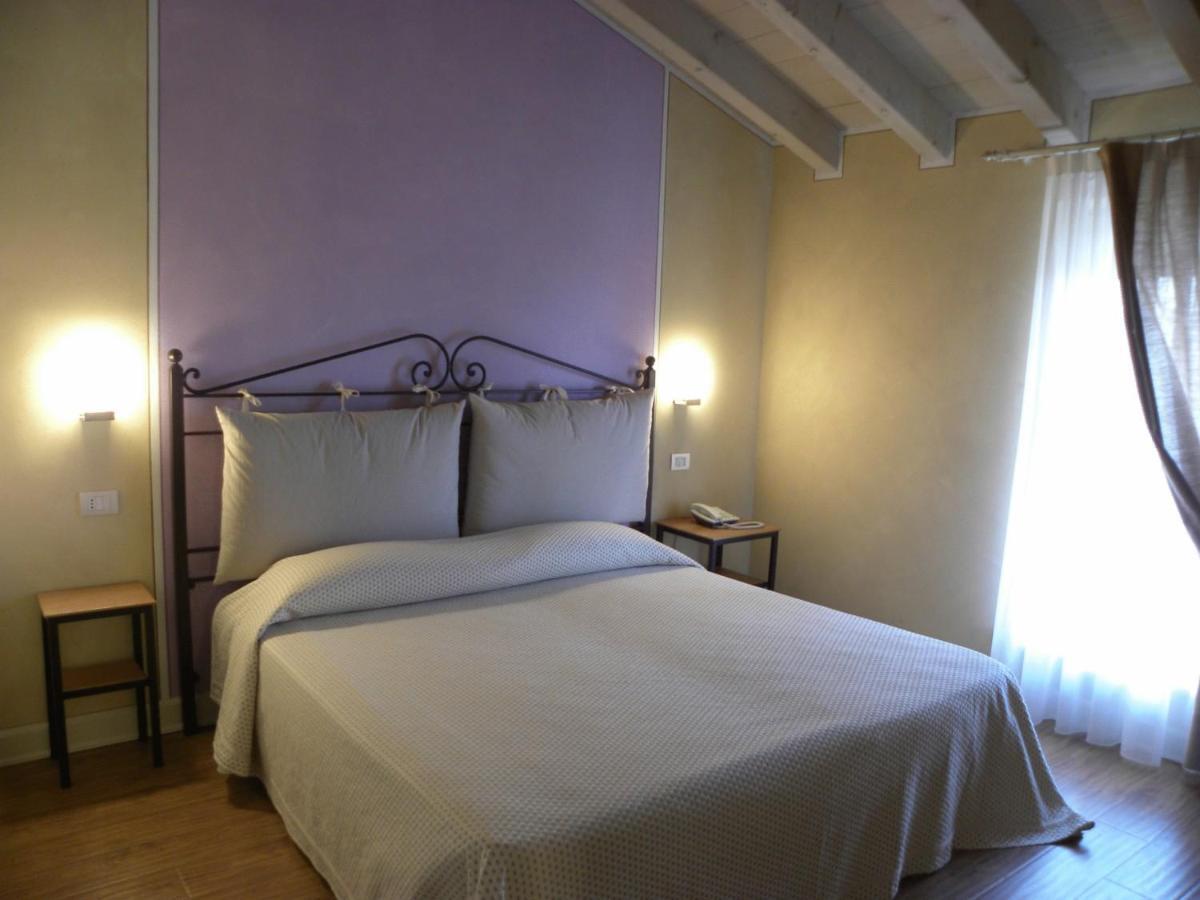 Agriturismo Feliciana Pozzolengo Exteriör bild